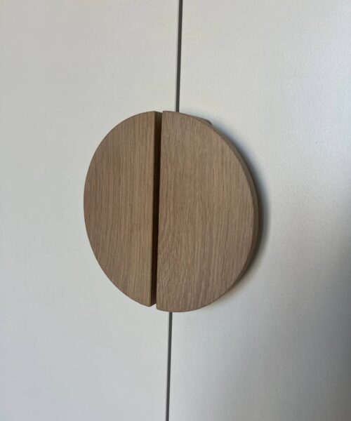 стильные деревянные ручки шкафа