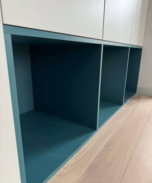 ниши в шкафу для детской